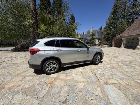Used 2016 BMW X1 xDrive28i AWD/4WD image 4