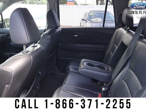 Used 2017 Honda Pilot Touring image 15