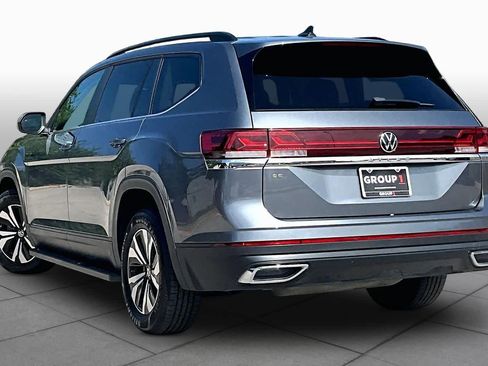 Used 2024 Volkswagen Atlas SE FWD image 12