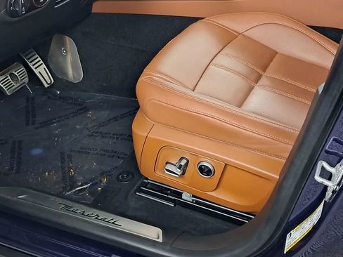 Used 2021 Maserati Levante S GranSport AWD/4WD image 13