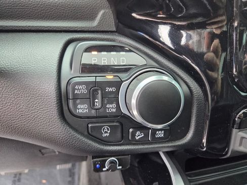 Used 2022 RAM 1500 Big Horn AWD/4WD image 29