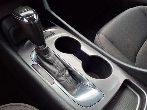 Used 2020 Chevrolet Malibu RS FWD image 24