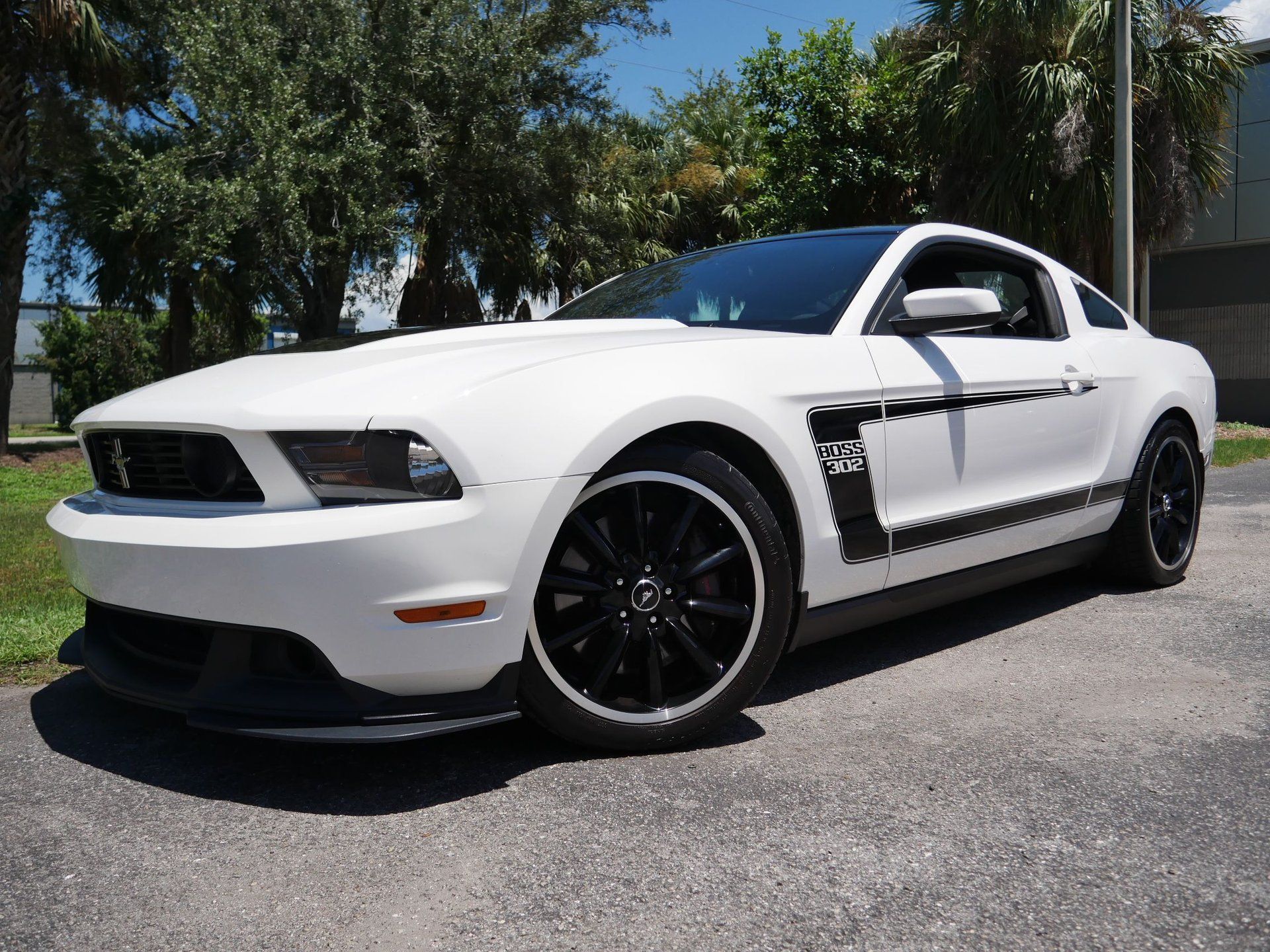 Used 2012 Ford Mustang Boss 302 w/ Boss 302 Accessory Pkg RWD image 15