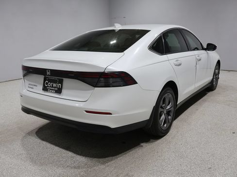 Used 2024 Honda Accord EX image 2