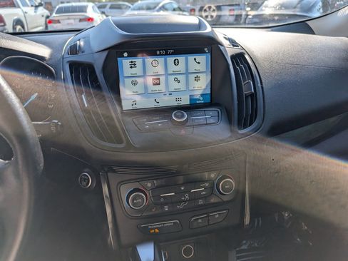 Used 2019 Ford Escape SEL image 22