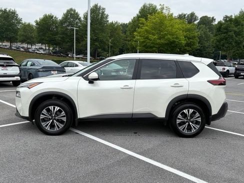 Certified 2023 Nissan Rogue SV w/ SV Premium B Package AWD/4WD image 4