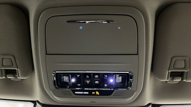 Used 2025 Lincoln Corsair Grand Touring AWD/4WD image 35