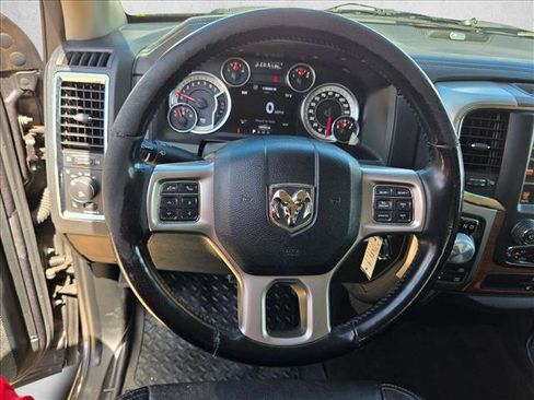 Used 2017 RAM 1500 Laramie AWD/4WD image 12