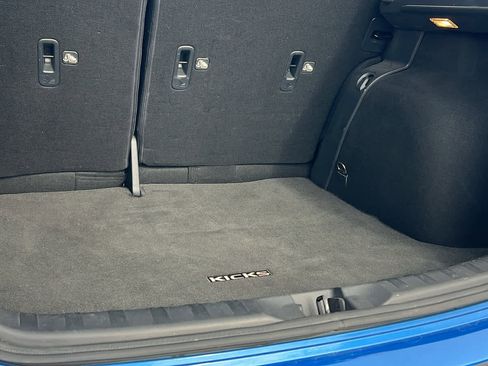 Used 2021 Nissan Kicks SV image 27