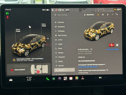 Used 2024 Tesla Model Y Long Range AWD/4WD image 41