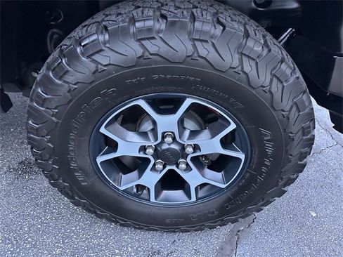 Used 2019 Jeep Wrangler Unlimited Rubicon image 25