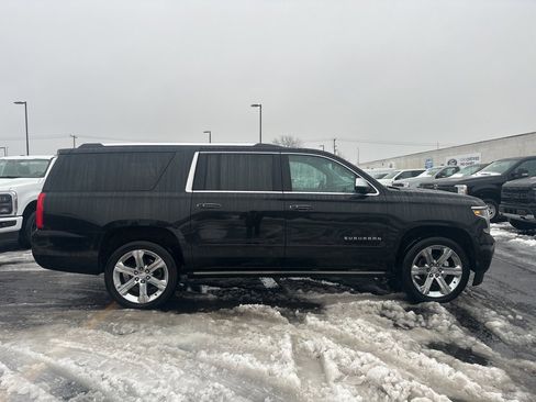 Used 2018 Chevrolet Suburban Premier image 4