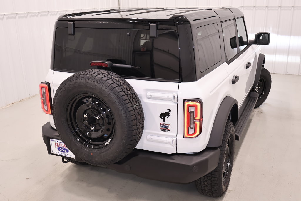 New 2026 Ford Bronco Outer Banks w/ Black Appearance Package AWD/4WD image 35