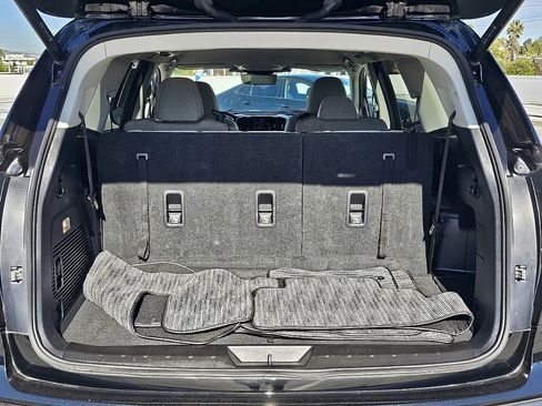 Certified 2024 Subaru Ascent Premium w/ Convenience Package image 11