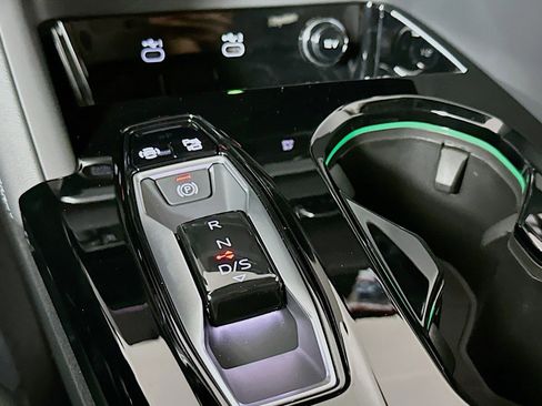 New 2025 Audi Q5 Premium Plus image 7