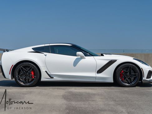 Used 2019 Chevrolet Corvette ZR1 image 23