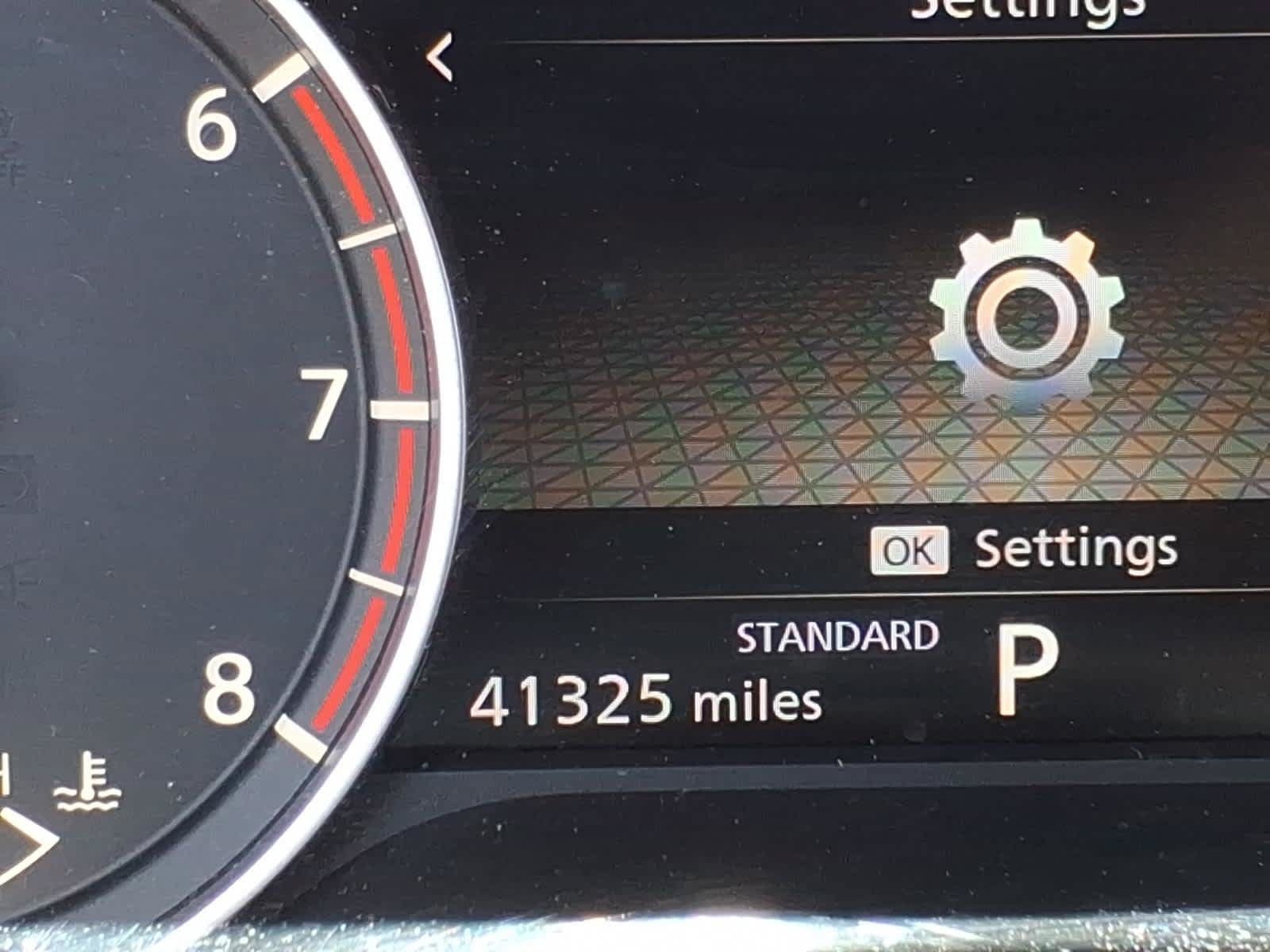Used 2023 Nissan Rogue SV FWD image 31