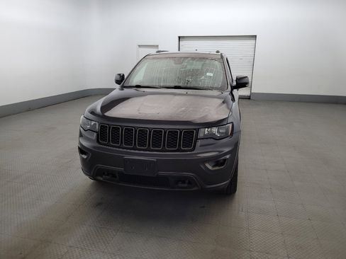 Used 2017 Jeep Grand Cherokee Limited 75th Anniversary AWD/4WD image 15