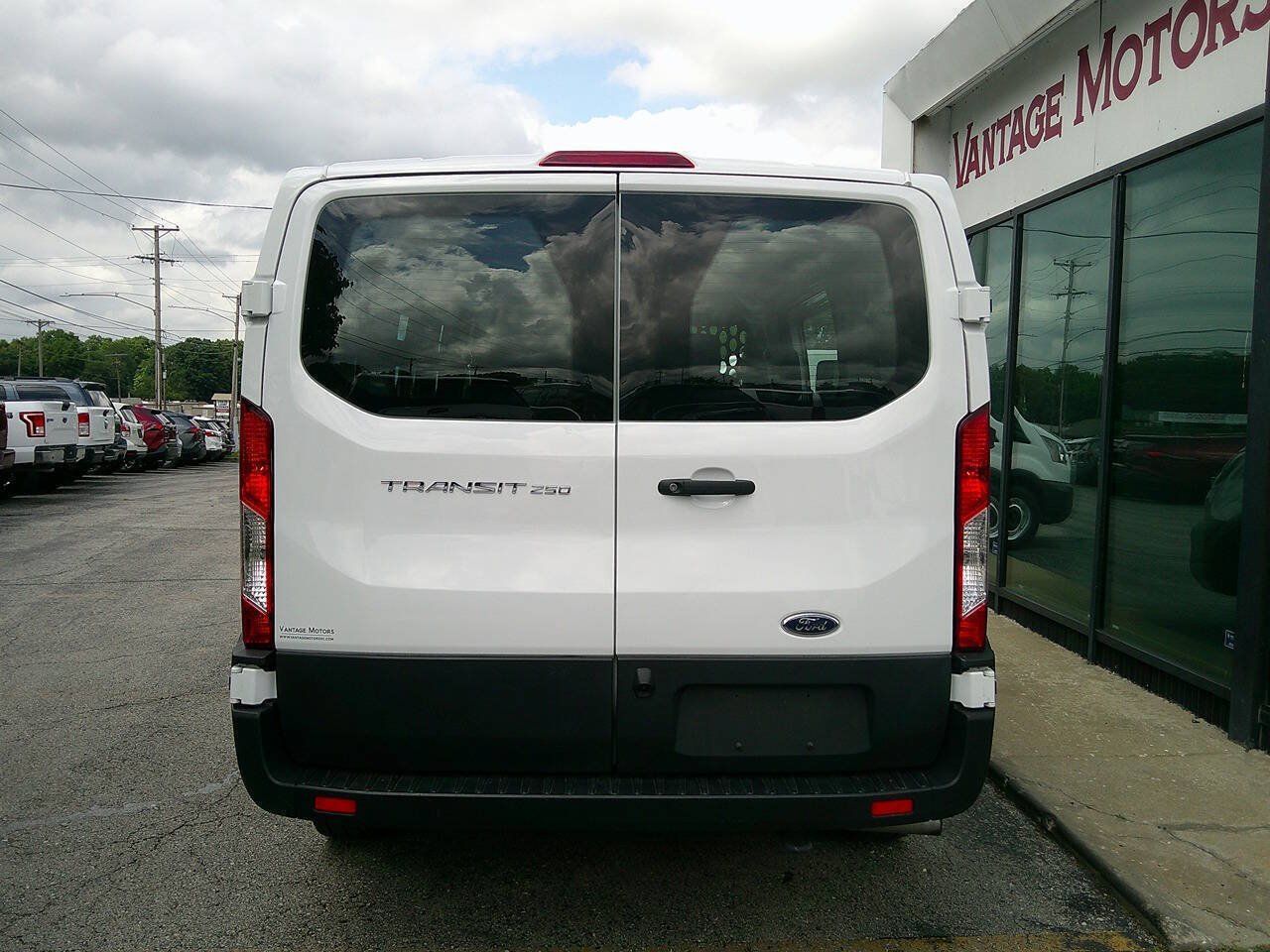 Used 2025 Ford Transit 250 Low Roof w/ Exterior Upgrade Package RWD image 6