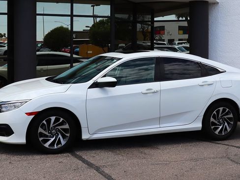 Used 2016 Honda Civic EX image 7