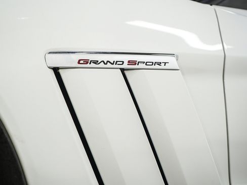 Used 2011 Chevrolet Corvette Grand Sport w/ Preferred Equipment Group RWD image 27