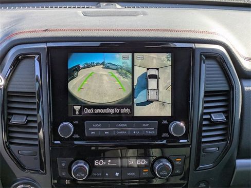 Used 2021 Nissan Titan PRO-4X w/ Pro-4x Convenience Package image 17