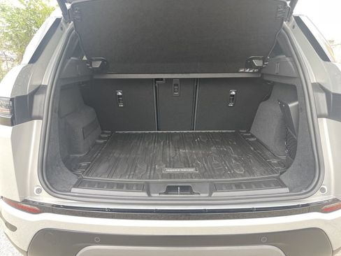 Used 2025 Land Rover Range Rover Evoque S image 26