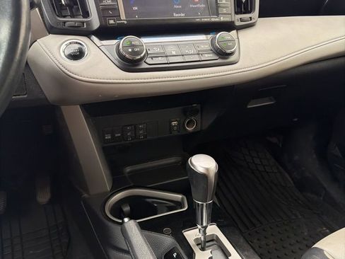 Used 2017 Toyota RAV4 Limited AWD/4WD image 14