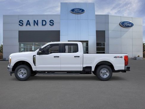 New 2026 Ford F250 XL w/ XL Chrome Package AWD/4WD image 3