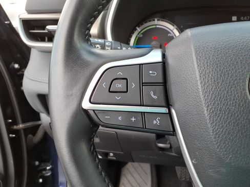 Used 2023 Toyota Highlander XLE AWD/4WD image 18