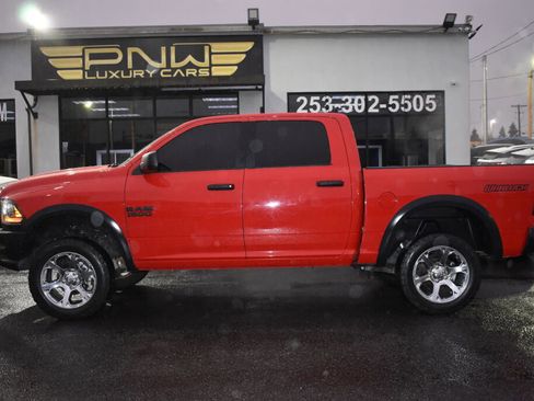 Used 2021 RAM 1500 Classic Warlock w/ Luxury Group image 6