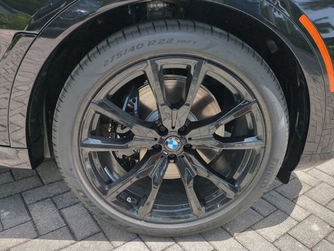 New 2027 BMW X7 xDrive40i w/ Executive Package AWD/4WD image 11