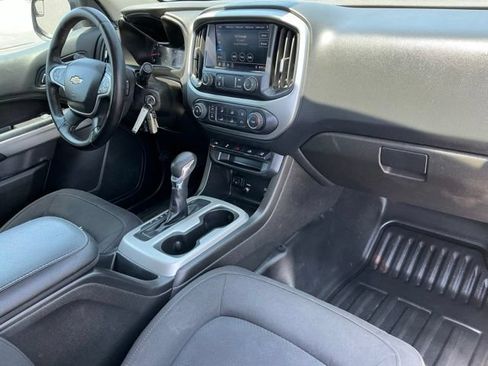 Used 2022 Chevrolet Colorado LT w/ Fleet Safety Package RWD image 22