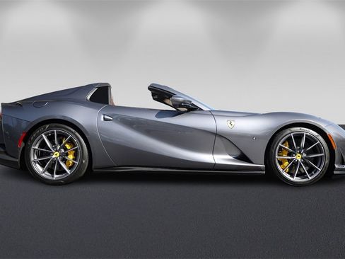Certified 2022 Ferrari 812 GTS image 2