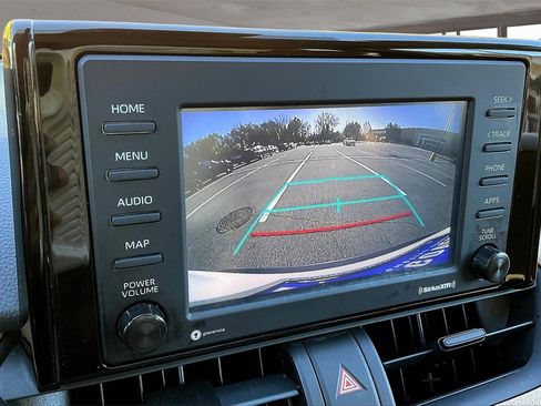 Used 2021 Toyota RAV4 LE image 13