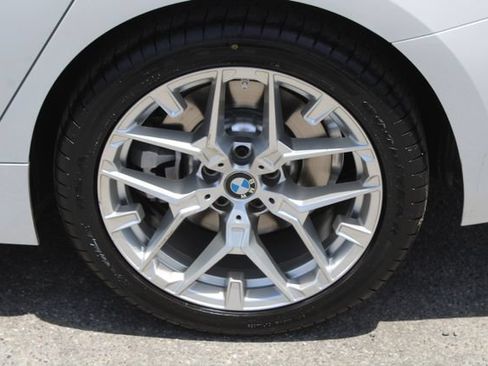 Used 2025 BMW 330i Sedan RWD image 10