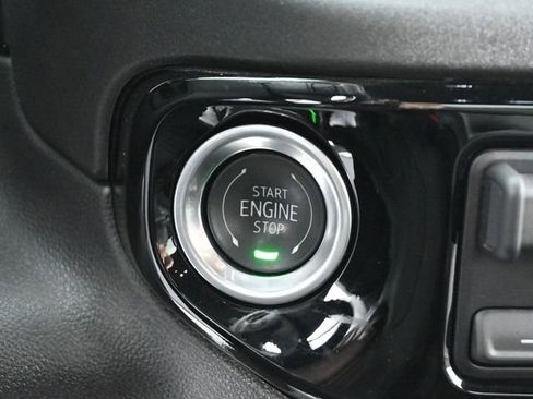 Used 2024 Chevrolet Silverado 2500 LTZ image 35