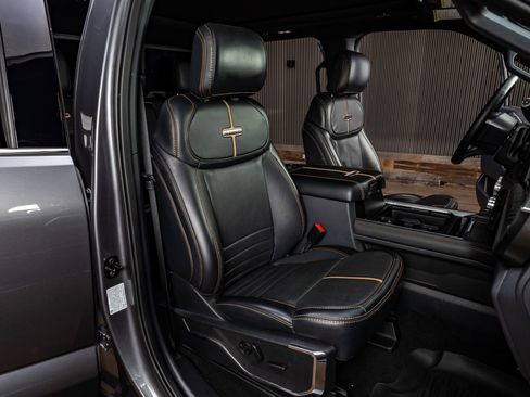 Used 2024 Ford F350 Platinum w/ Tremor Off-Road Package image 31