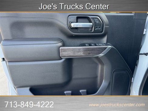 Used 2021 Chevrolet Silverado 3500 LTZ w/ LTZ Convenience Package image 21