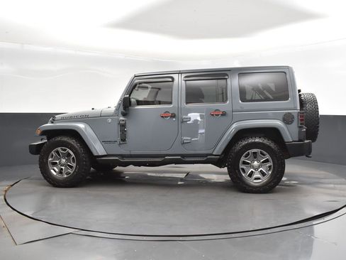 Used 2015 Jeep Wrangler Unlimited Rubicon w/ Connectivity Group image 4