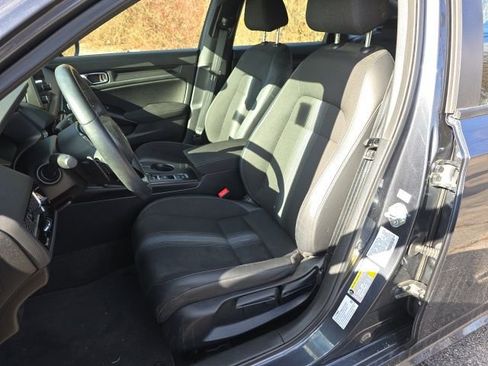 Used 2025 Honda Civic Sport image 16