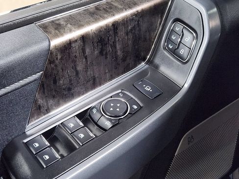 Used 2024 Ford F250 Lariat w/ Lariat Ultimate Package AWD/4WD image 46