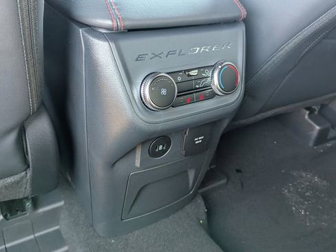 New 2026 Ford Explorer ST-Line w/ ST-Line Street Pack image 17