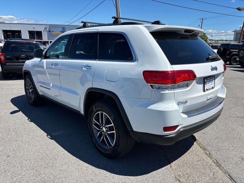 Certified 2017 Jeep Grand Cherokee Limited AWD/4WD image 9