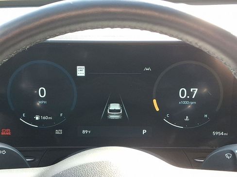 Used 2024 Hyundai Kona Limited image 21