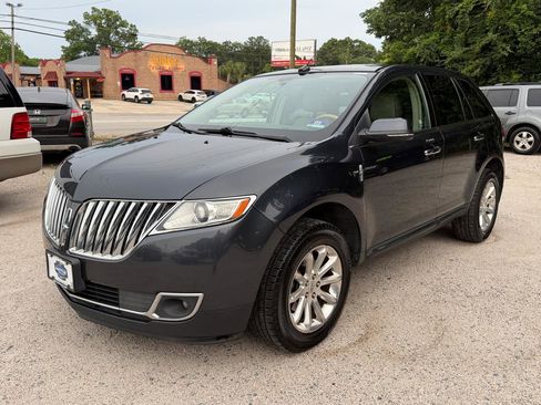 Used 2014 Lincoln MKX AWD w/ Equipment Group 102A image 1
