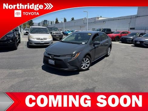 Used 2023 Toyota Corolla LE w/ Carpet Mat Package (TMS) FWD image 1