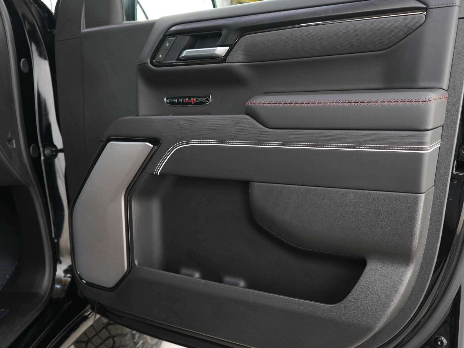 Used 2026 GMC Sierra 1500 AT4X AWD/4WD image 9