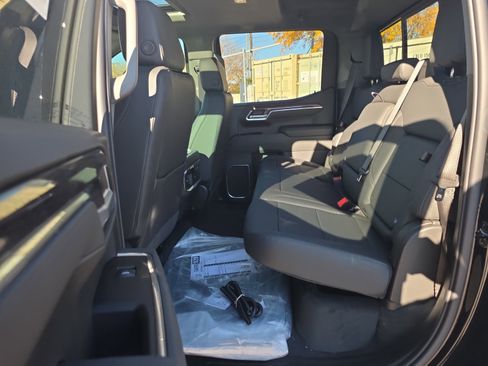 New 2026 Chevrolet Silverado 1500 LTZ w/ Technology Package image 16