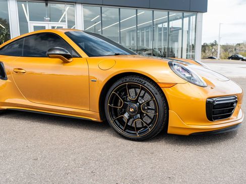 Used 2018 Porsche 911 Turbo S AWD/4WD image 19